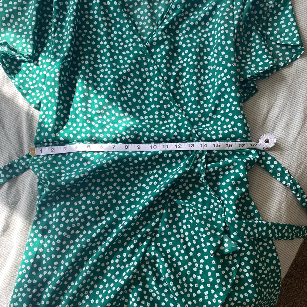 Evergreen Floral Print V-Neck Ruffle Trim Dress - Picture 7 of 8
